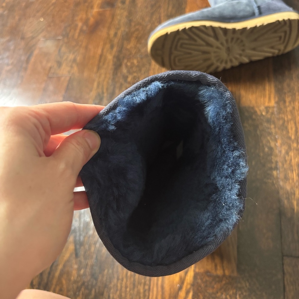 🌀Blue Classic Tall Ugg Boots - Picture 8 of 9